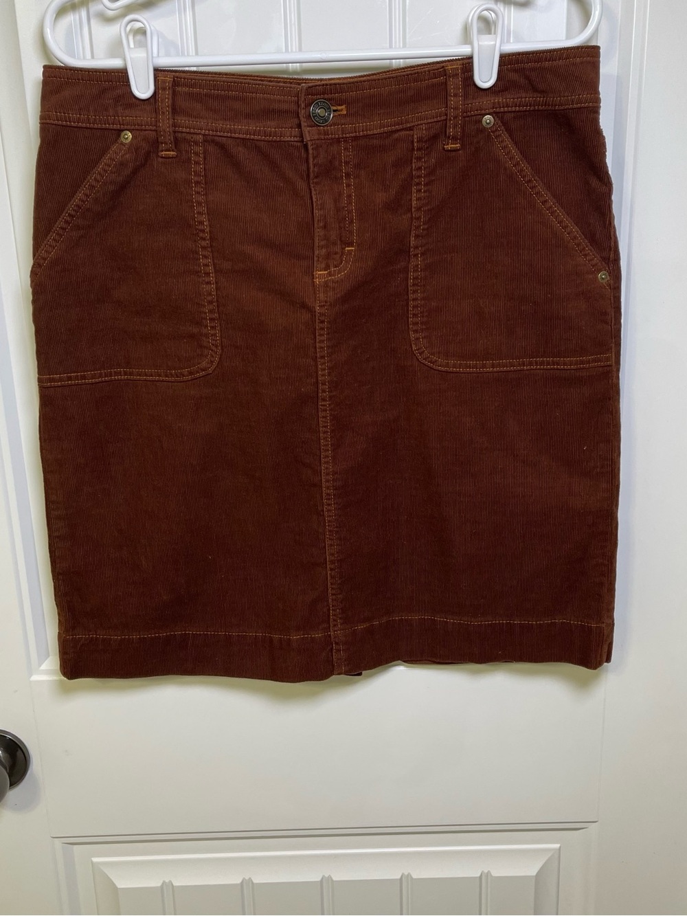 IZOD Women's Chocolate Brown Corduroy Straight Pencil Skirt - Size 8 Fall Earthy